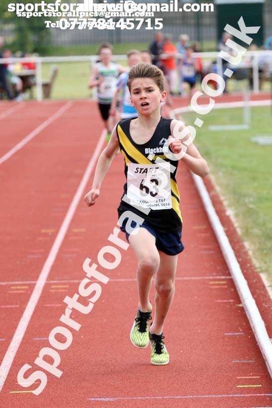 Boys under-13s 1500 metres, North Eastern Track and Fields Champs., Middlesbrough. Photo: David T. Hewitson/Sports for All Pics